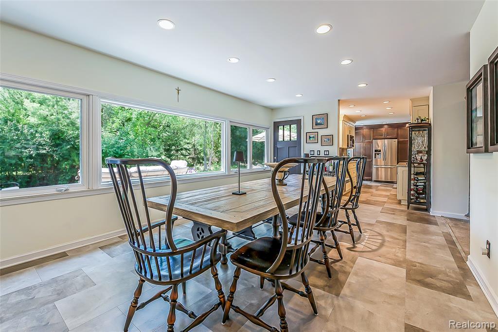 4990 Broomfield Lane, West Bloomfield, MI — Photo 22