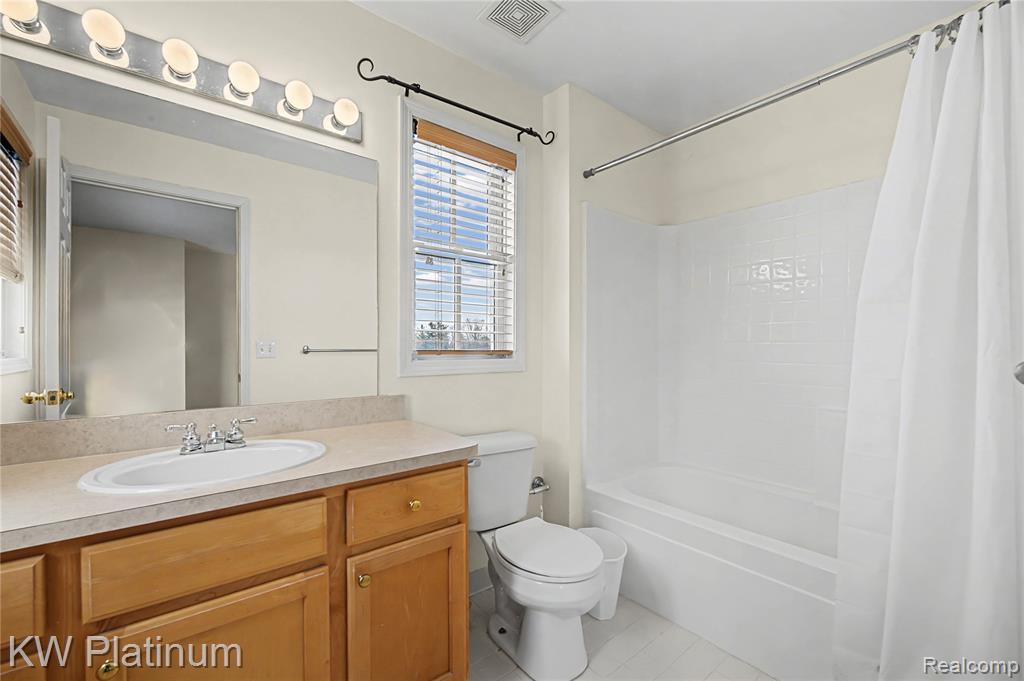 3996 Forester Boulevard, Auburn Hills, MI 48326 — Photo 14