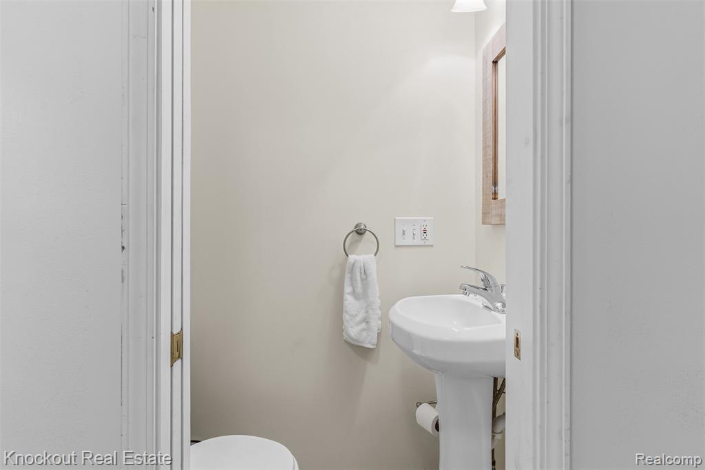 9060 N McKinley Road, Flushing, MI 48433 — Photo 22