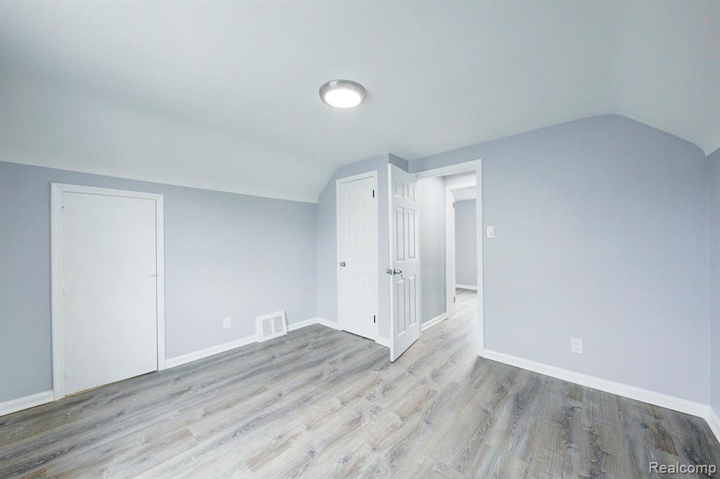 21425 MITCHELLDALE Avenue, Ferndale, MI 48220 — Photo 8