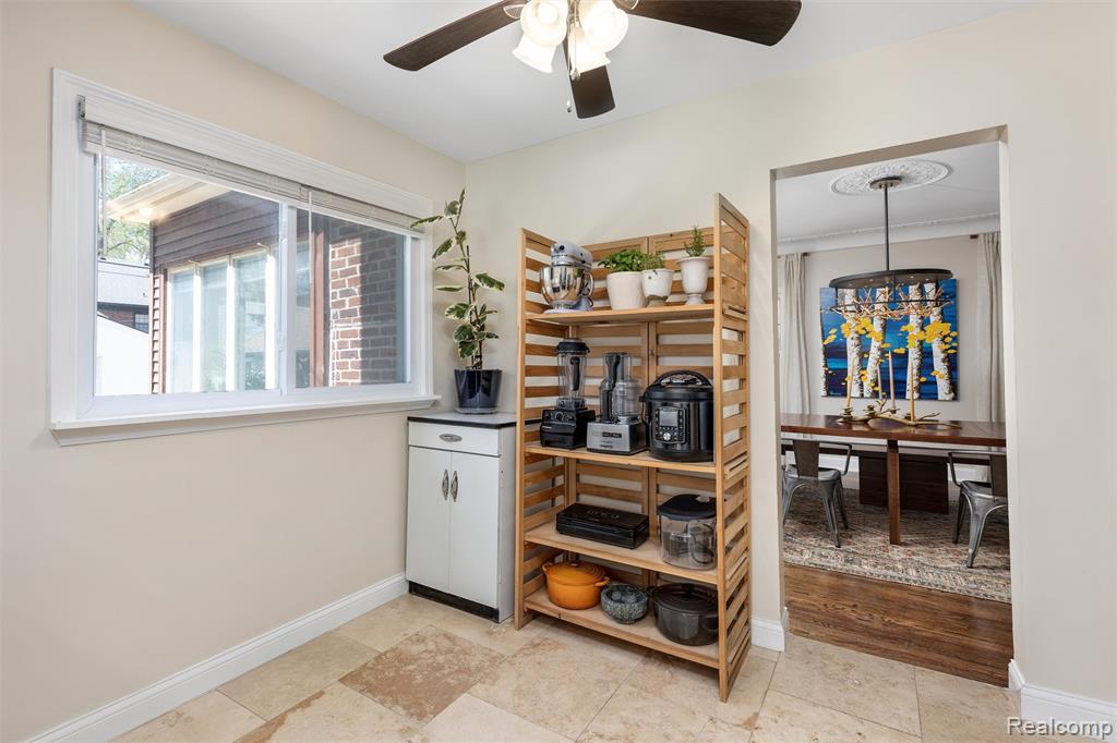 18221 Muirland Rd, Detroit, MI 48221 — Photo 13