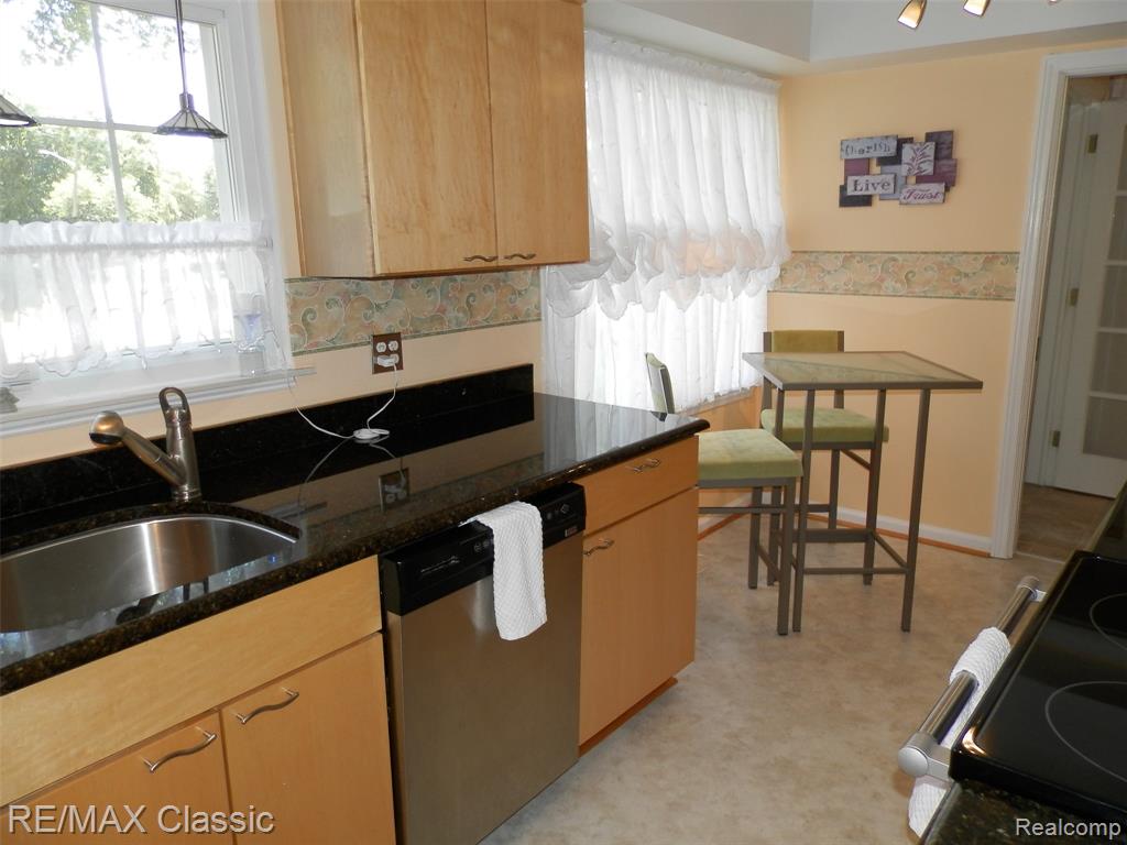 14921 Delaware Avenue, Redford, MI 48239 — Photo 8