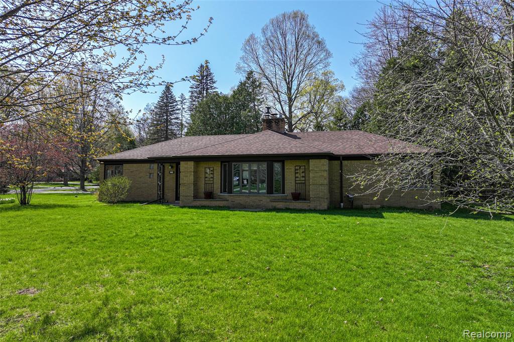 6214 Hugh Street, Burton, MI 48509 — Photo 3