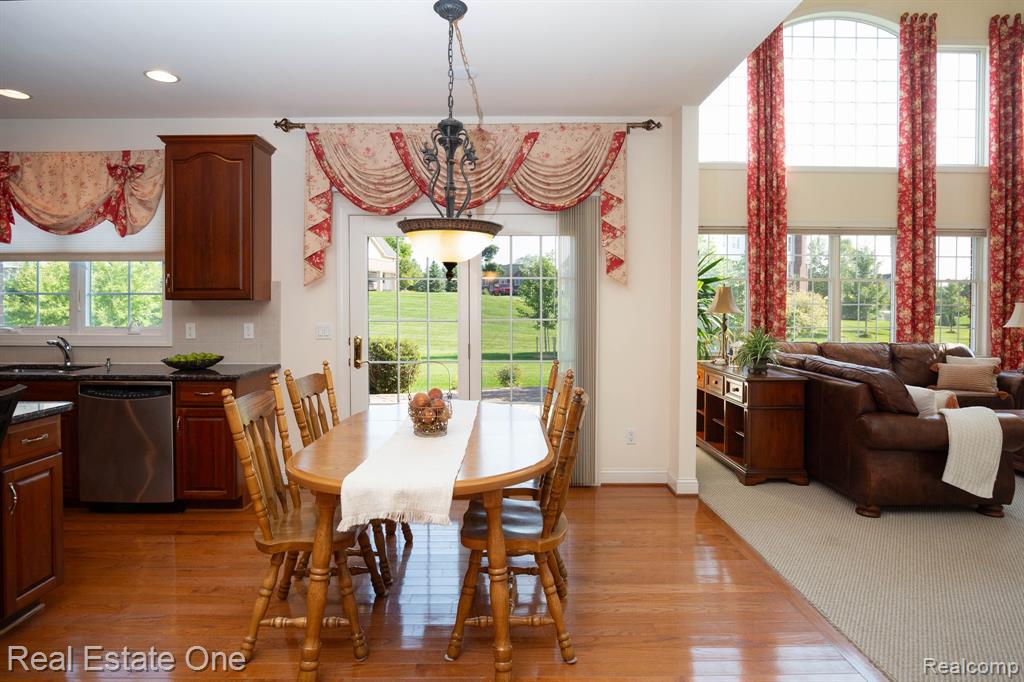 3755 S Century Oak Circle, Oakland, MI — Photo 16
