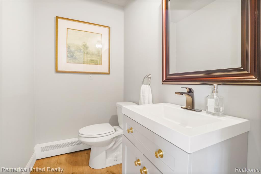 26028 Blossom Lane, Grosse Ile, MI 48138 — Photo 33