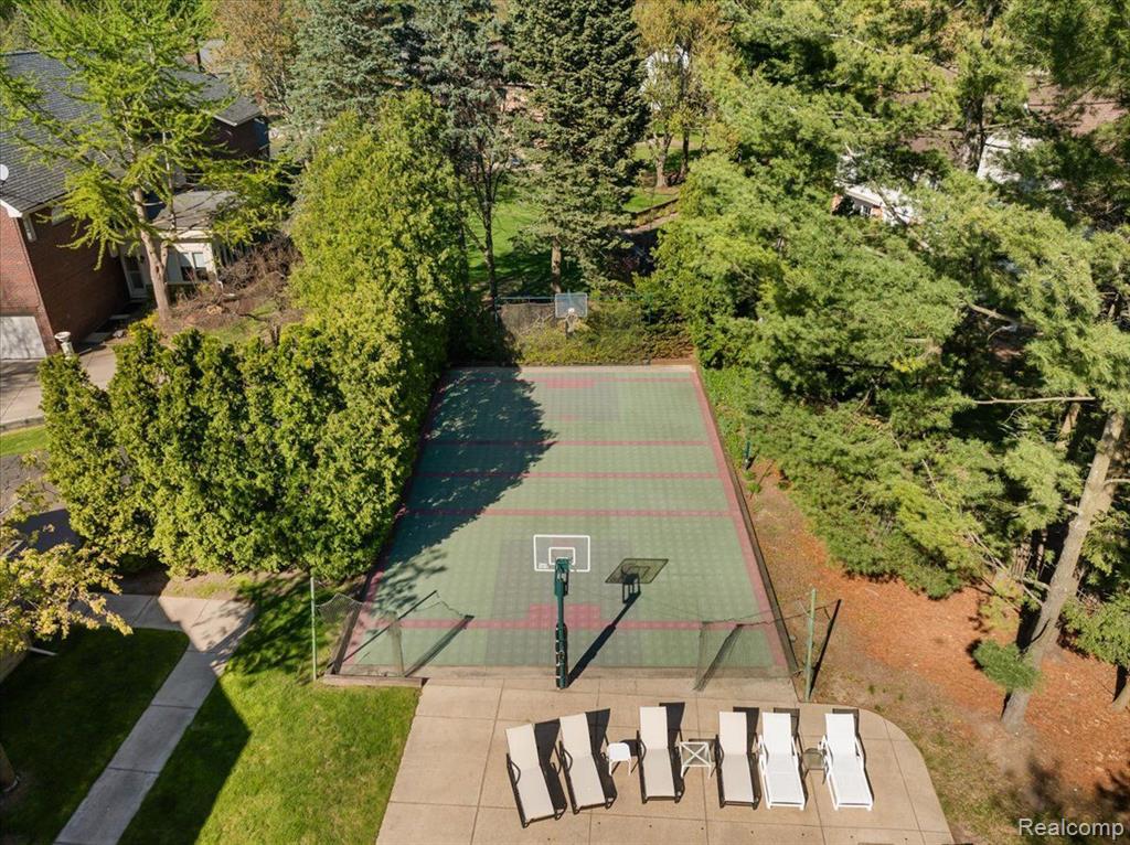 7179 Leyland Court, Bloomfield Hills, MI 48301 — Photo 36