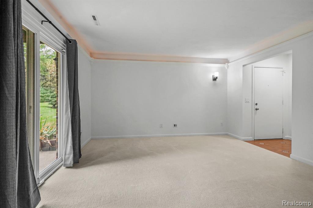515 W Highland Road, 1, Howell, MI 48843 — Photo 5