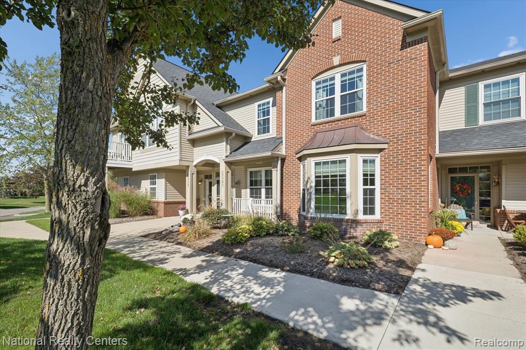 4067 Kirkway Court, 110, Howell, MI 48843 — Photo 3