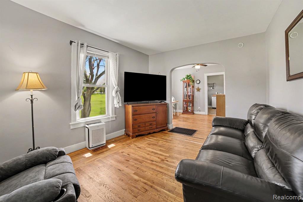 4331 N Michigan Avenue, Saginaw, MI 48604 — Photo 4
