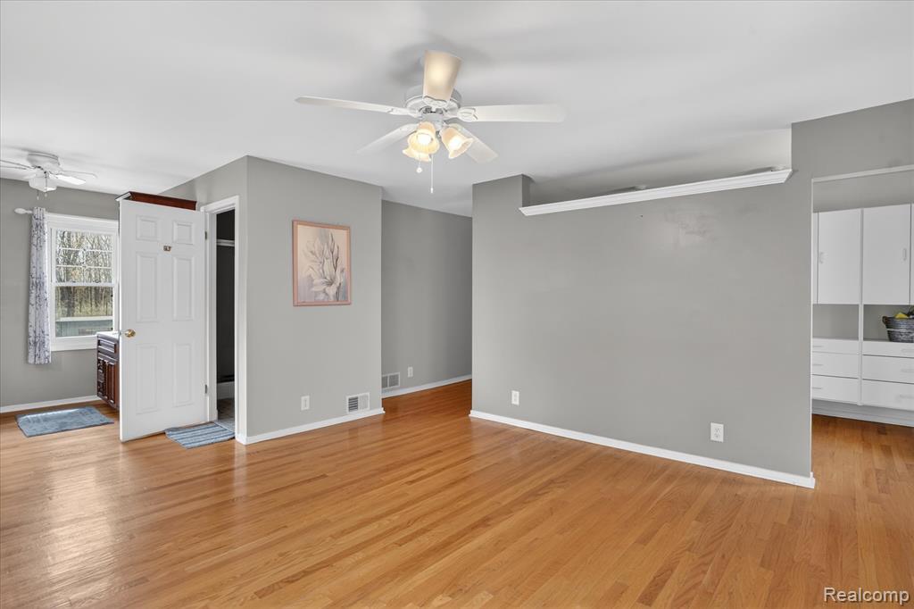175 Templar Avenue, Pinckney, MI 48169 — Photo 32