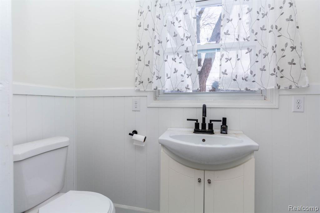 5194 Heath Avenue, Clarkston, MI — Photo 18