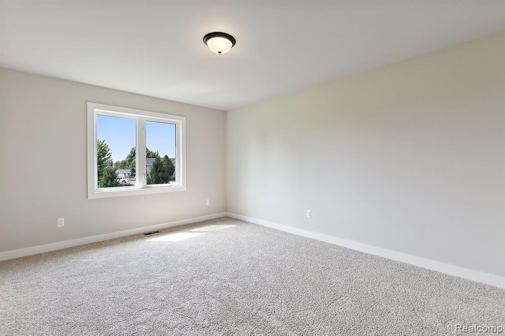 45190 TWIN RIVER Drive, Macomb, MI 48044 — Photo 51