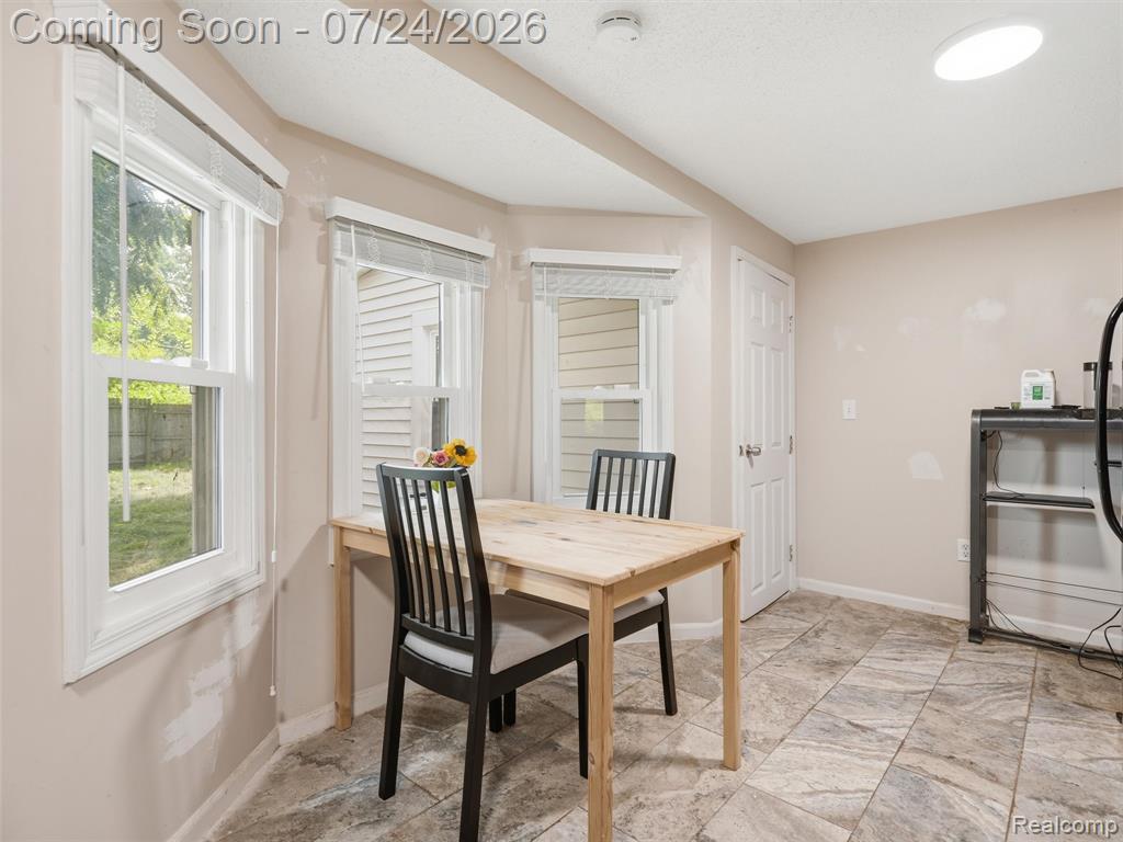 890 E Grand Boulevard, Ypsilanti, MI 48198 — Photo 12
