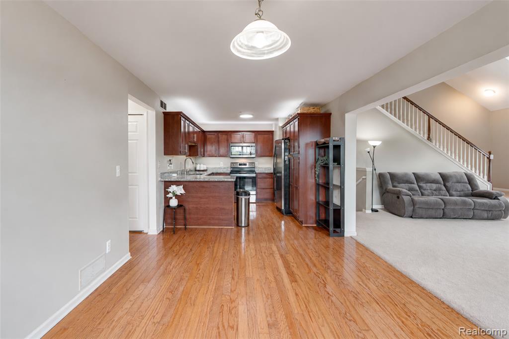 41633 Tera Lane, Novi, MI — Photo 11