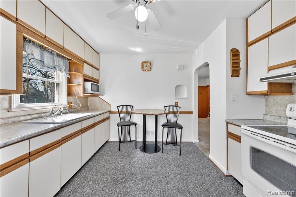 330 N Main Street, Imlay City, MI 48444 — Photo 10