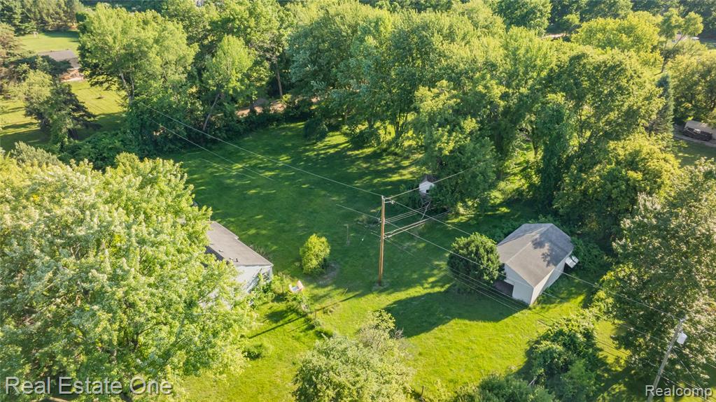 9585 N Eston Road, Clarkston, MI 48348 — Photo 50
