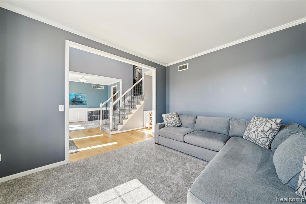 707 BAY POINTE Drive, Oxford, MI 48371 — Photo 22