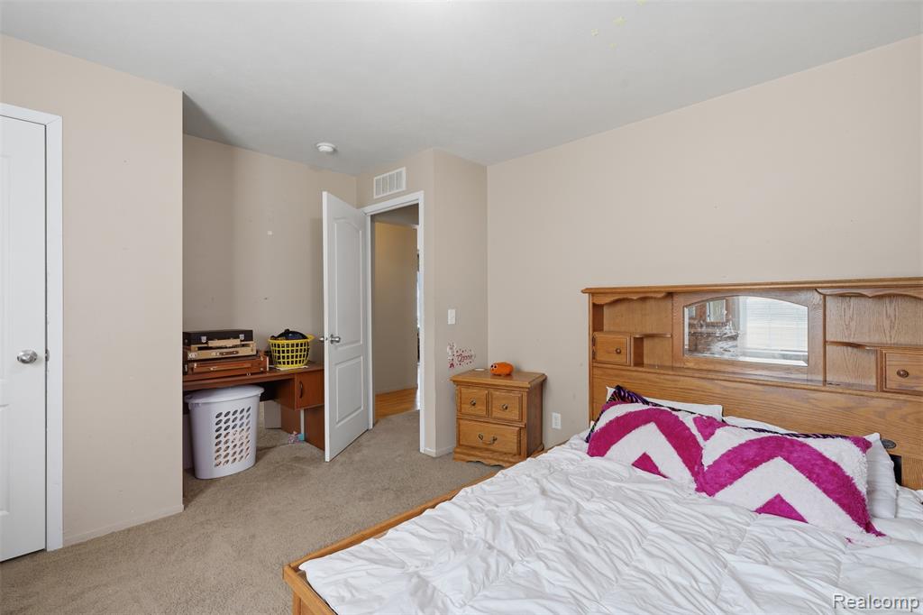 11802 Stoneridge Court, South Lyon, MI 48178 — Photo 19