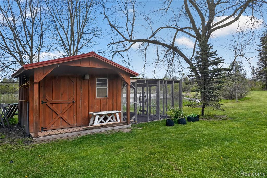 5640 Fowlerville Road, Fowlerville, MI 48836 — Photo 41