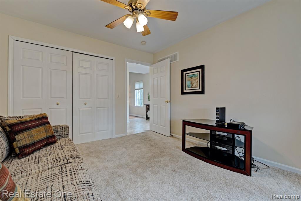 6501 CLUB E, 8, Grand Blanc, MI 48439 — Photo 7