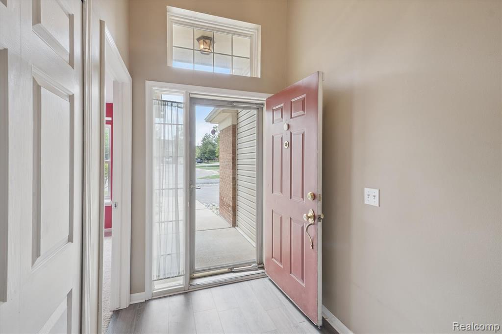 5449 Greenway Drive, Trenton, MI 48183 — Photo 5