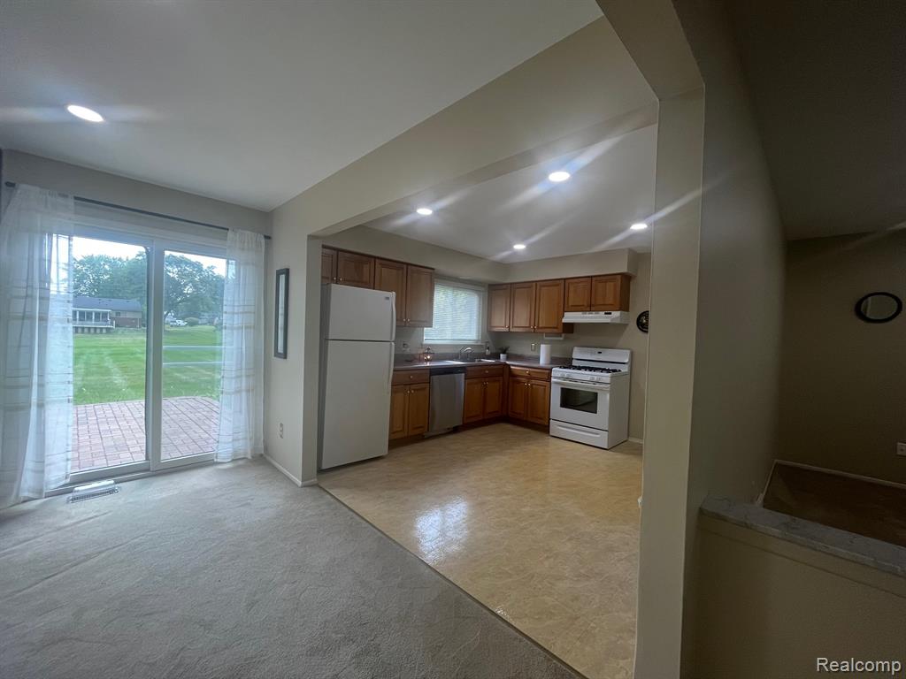87 Carter Drive, Troy, MI 48098 — Photo 9