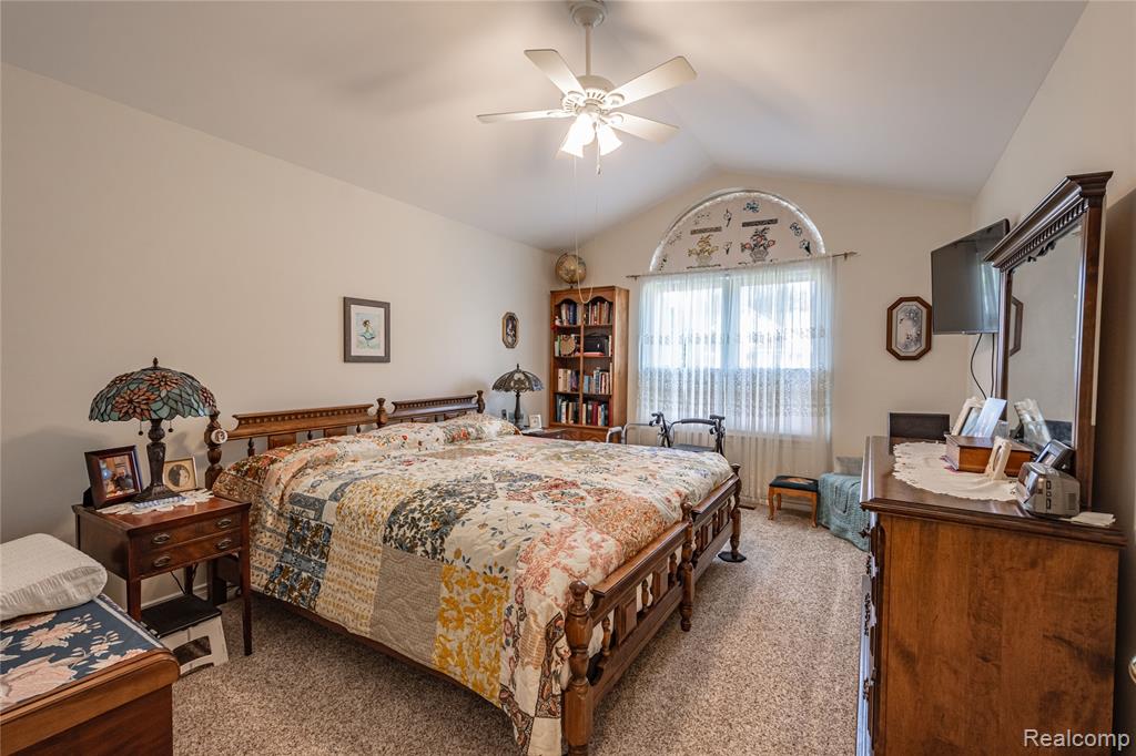 582 Snowbird Circle E Circle E, St. Clair, MI 48079 — Photo 20