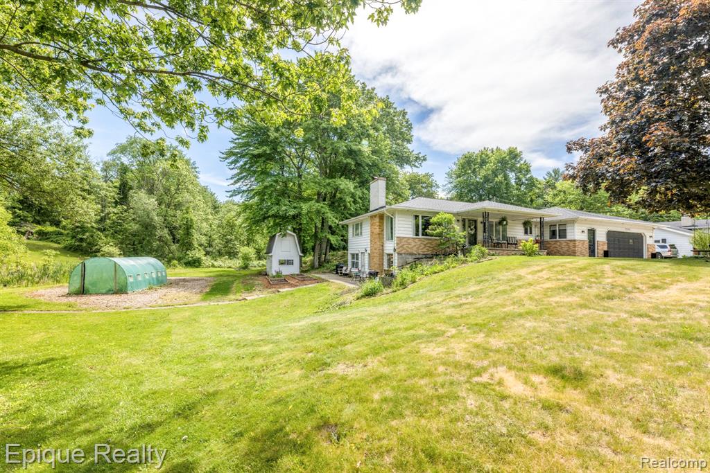 3750 Parker Road, Fort Gratiot, MI 48059 — Photo 11