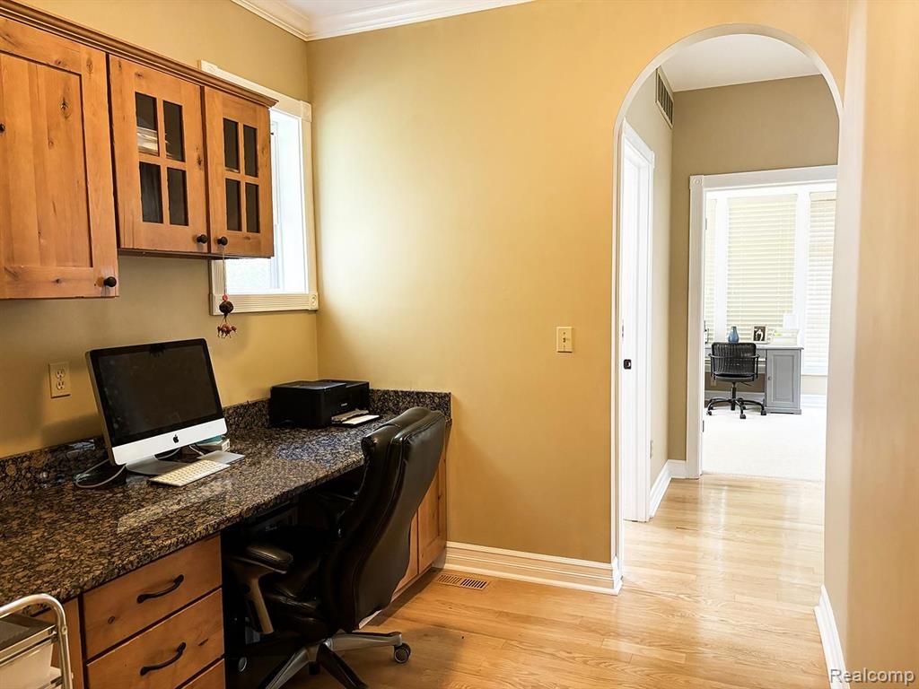 5850 WESTWOOD Drive, Grand Blanc, MI 48439 — Photo 5