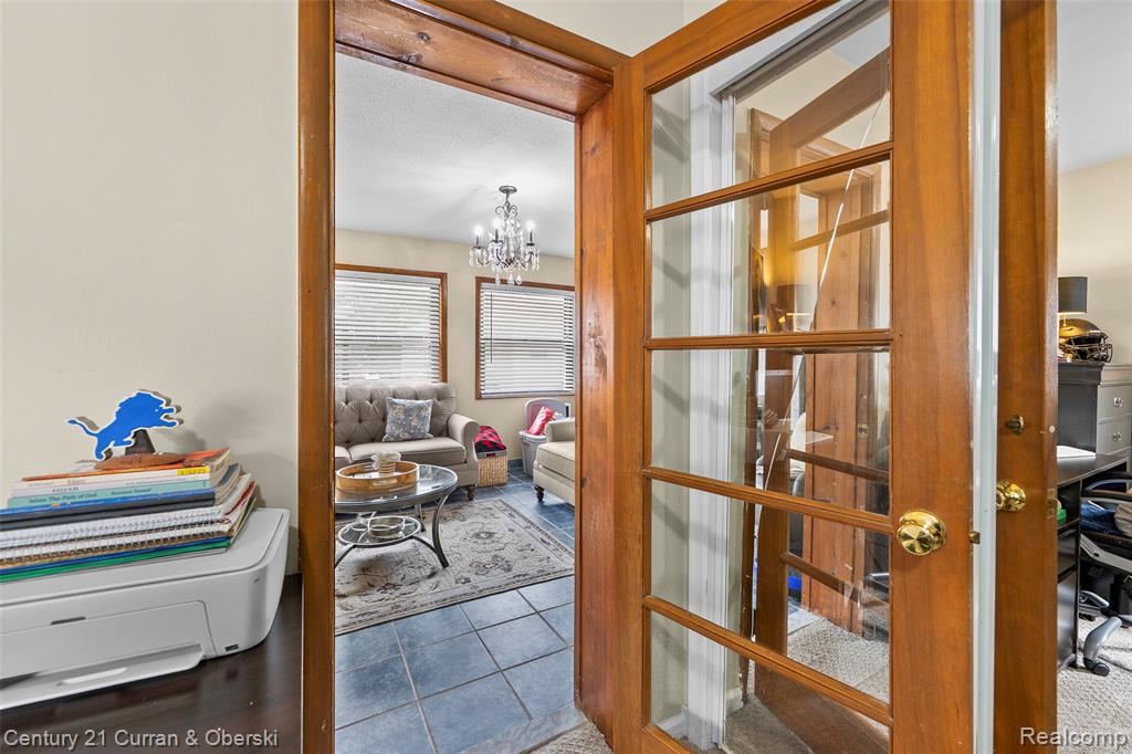 5741 Hubbell Street, Dearborn Heights, MI 48127 — Photo 19