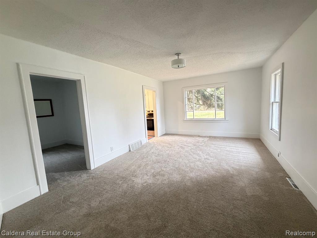 10149 Seymour Road, Montrose, MI 48457 — Photo 8