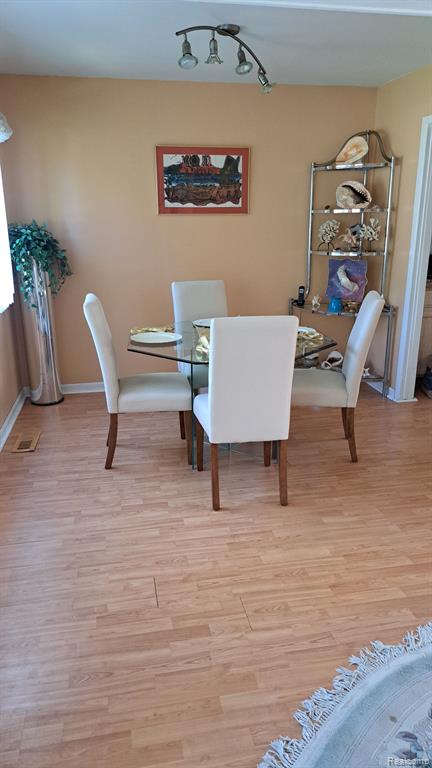 1 W WILLIAMSBURG TOWNE Street E, Southfield, MI 48075 — Photo 10