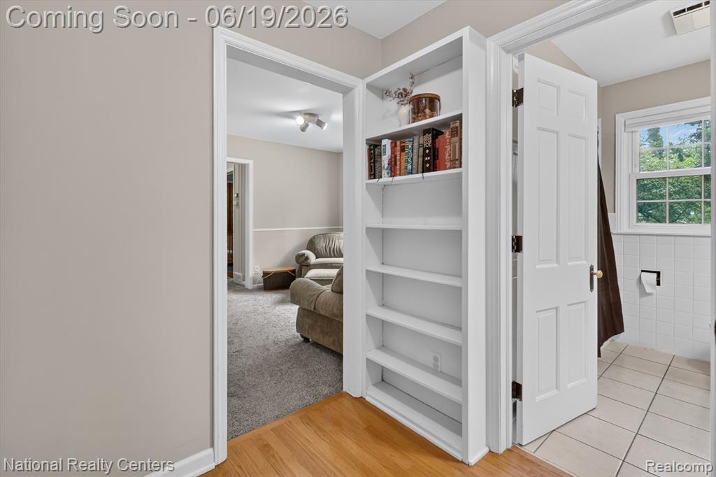 360 Woodland Drive, South Lyon, MI 48178 — Photo 38