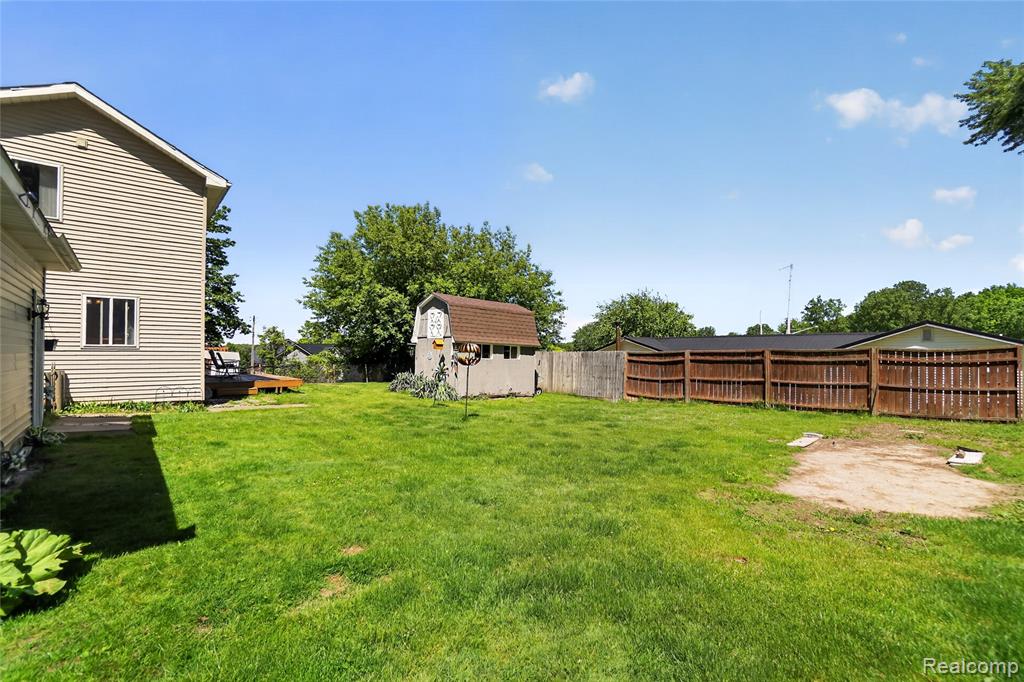 7166 Alpine Drive, Linden, MI 48451 — Photo 27
