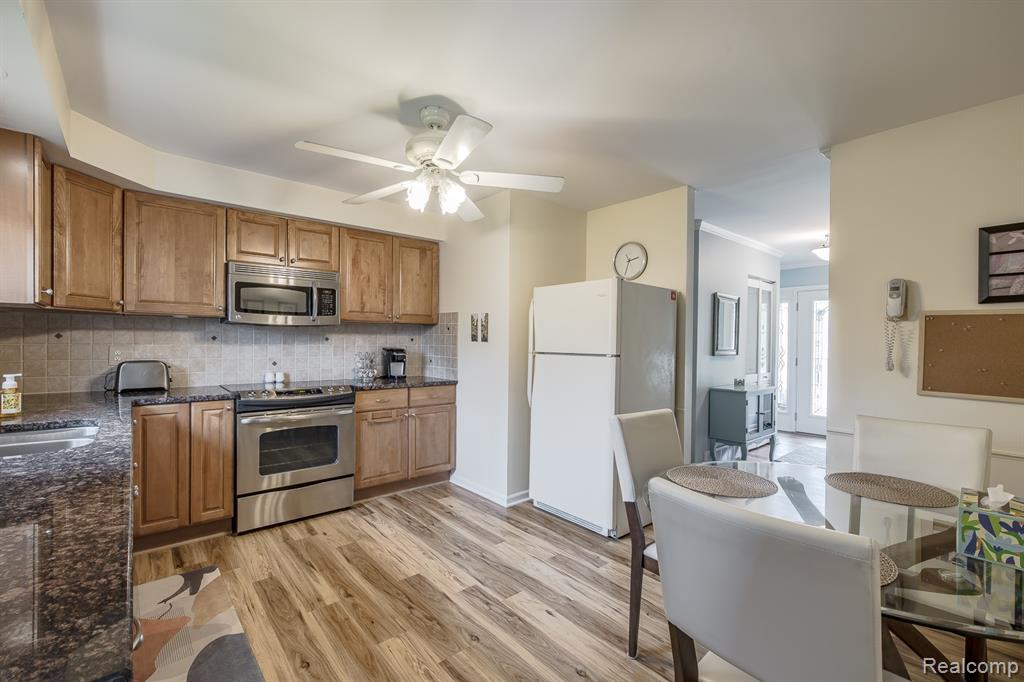 4931 Huron Drive, Clarkston, MI 48348 — Photo 14