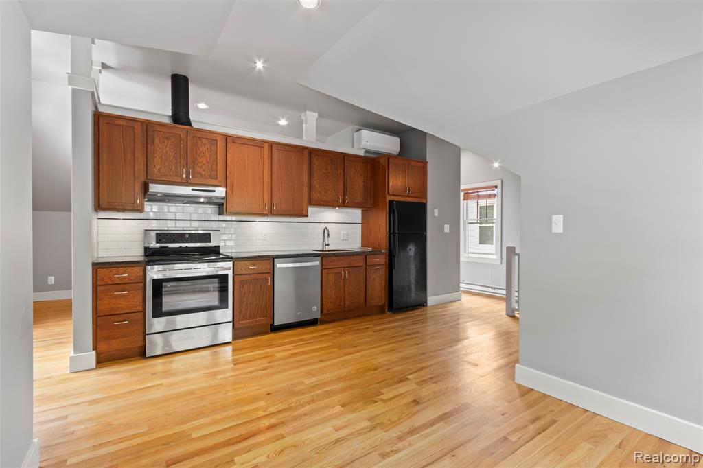 906 E 2nd Street, Royal Oak, MI 48067 — Photo 7