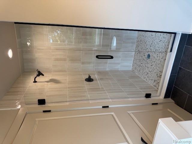 27305 Groveland Street, Madison Heights, MI 48071 — Photo 22
