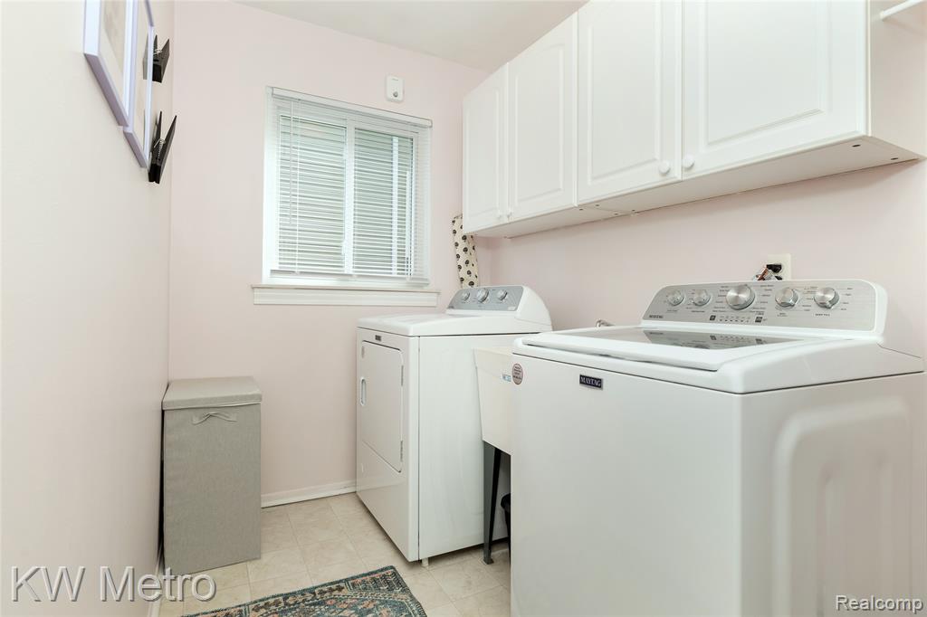 839 Dressler Lane, Rochester Hills, MI 48307 — Photo 15