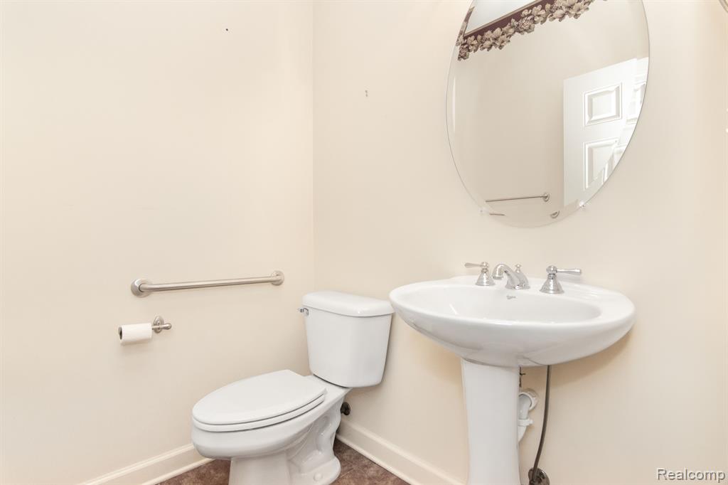 2481 ANDREW THOMAS Trail, Ann Arbor, MI 48103 — Photo 29