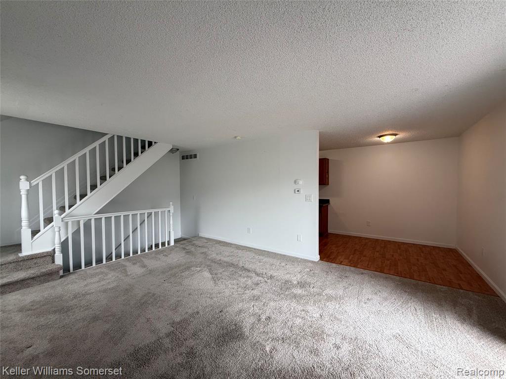 28423 Raleigh Crescent Drive, Chesterfield, MI — Photo 2