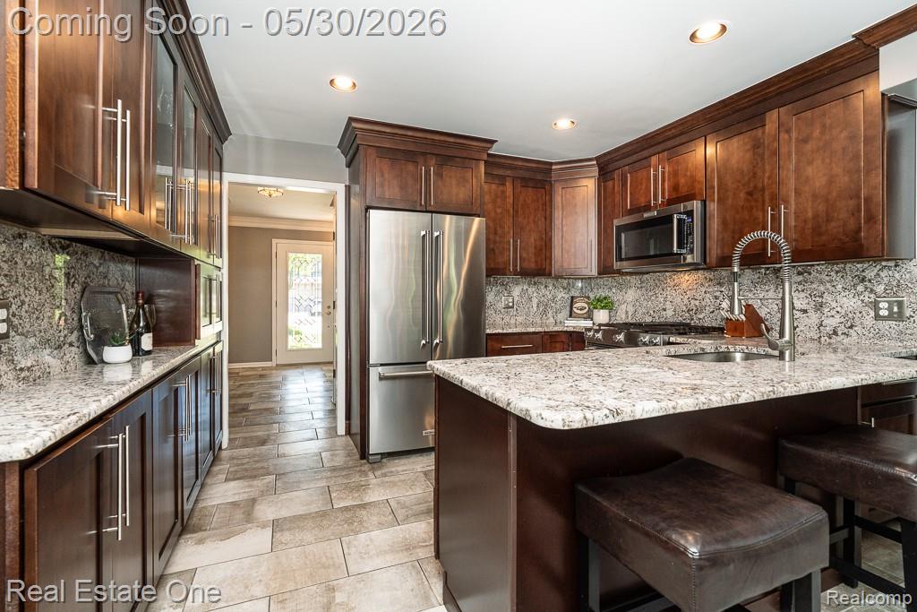 44105 Dunham Court, Clinton Twp, MI 48038 — Photo 10