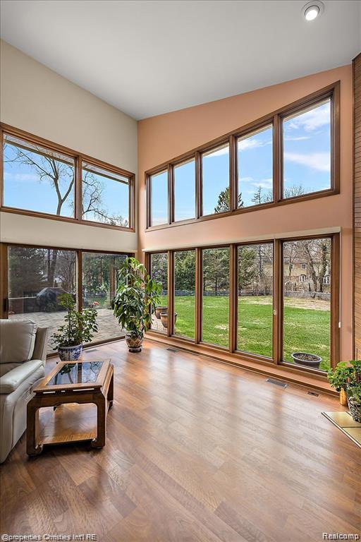 4566 Walden Drive, Bloomfield Hills, MI 48301 — Photo 11