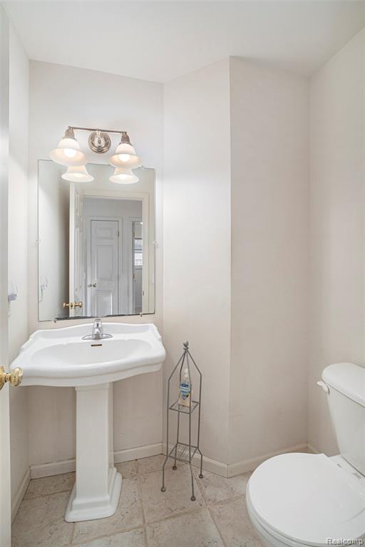 4382 Oak Tree Court, Fenton, MI 48430 — Photo 21