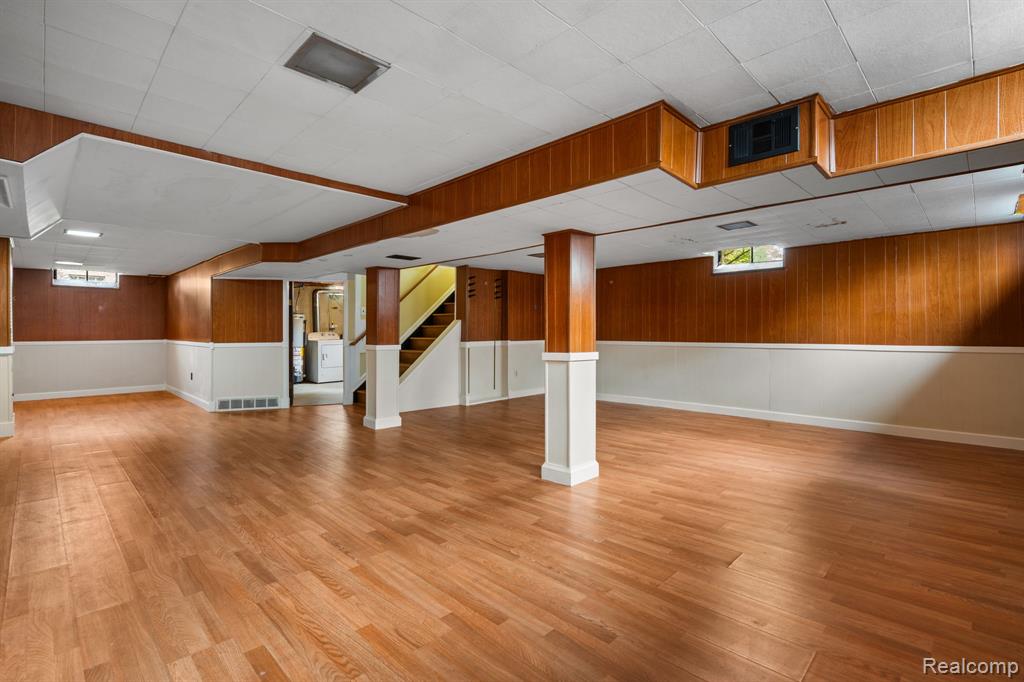 790 Friar Drive, Milford, MI 48381 — Photo 28