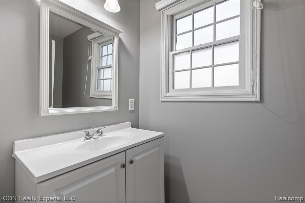 5580 HEGEL Road, Goodrich Vlg, MI — Photo 19