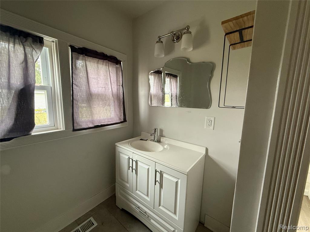 267 W Lincoln Road, Alma, MI 48801 — Photo 15