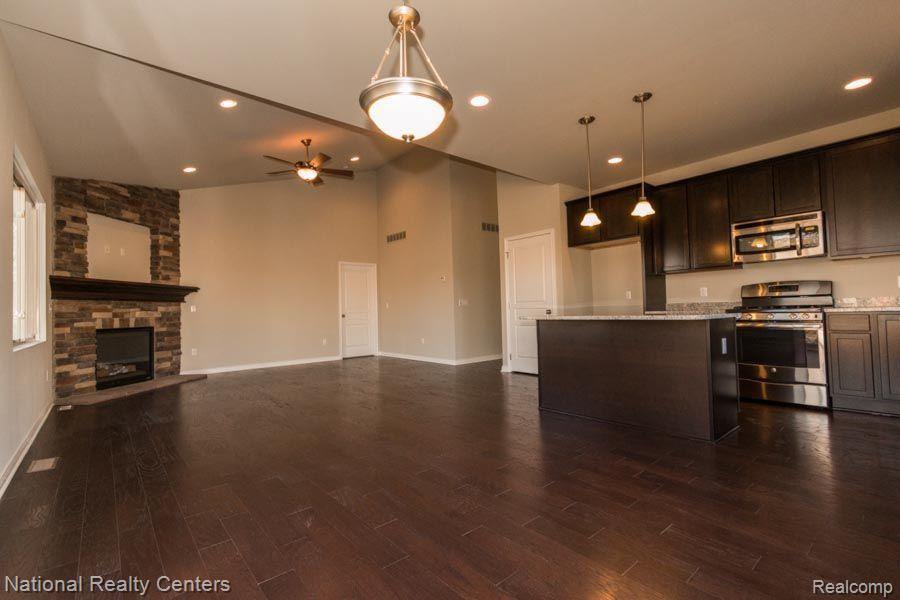 53213 Woodland, Chesterfield, MI 48047 — Photo 9