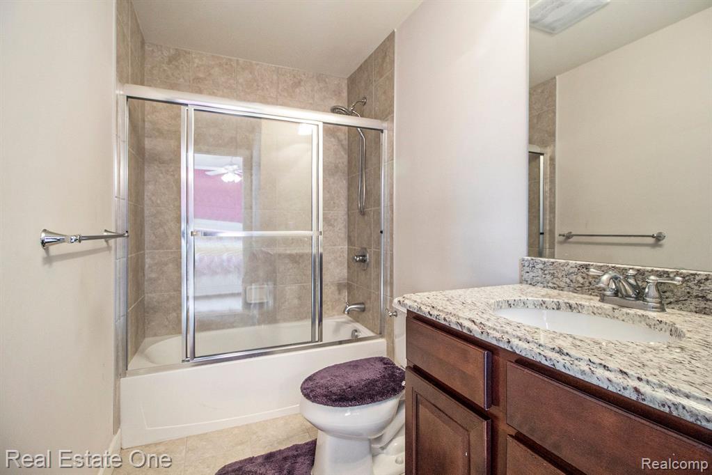 47466 VALENCIA Circle, Novi, MI — Photo 32
