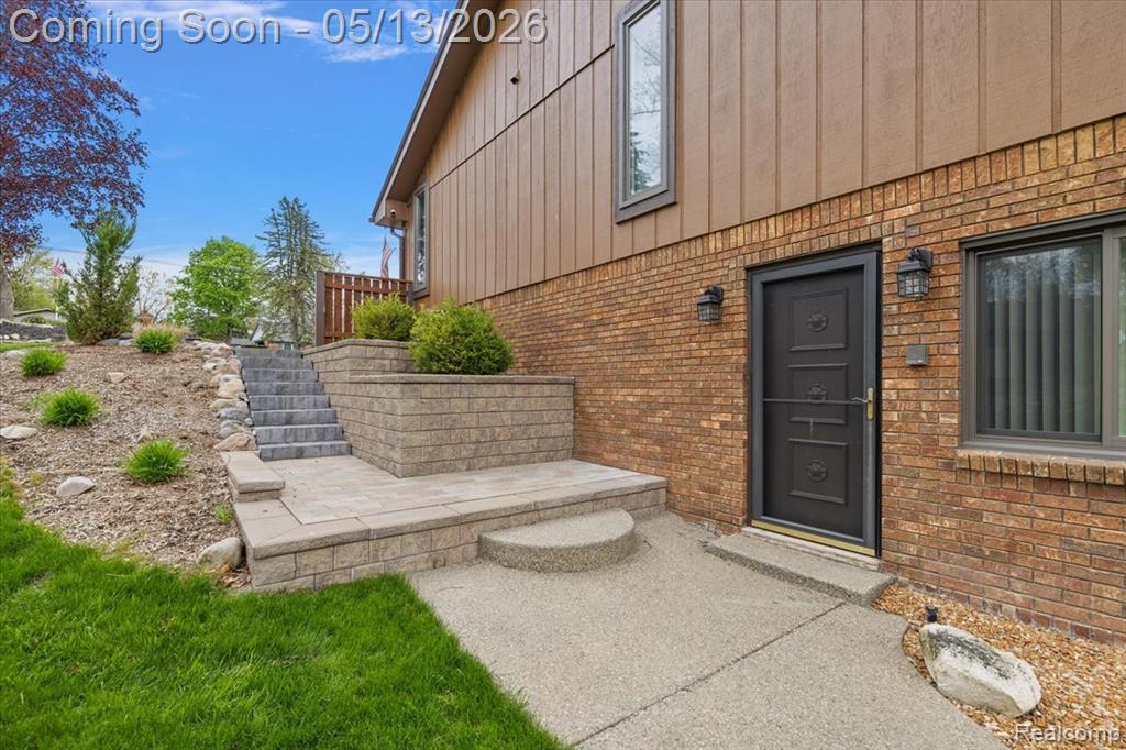 6773 Wellesley Terrace, Clarkston, MI — Photo 8