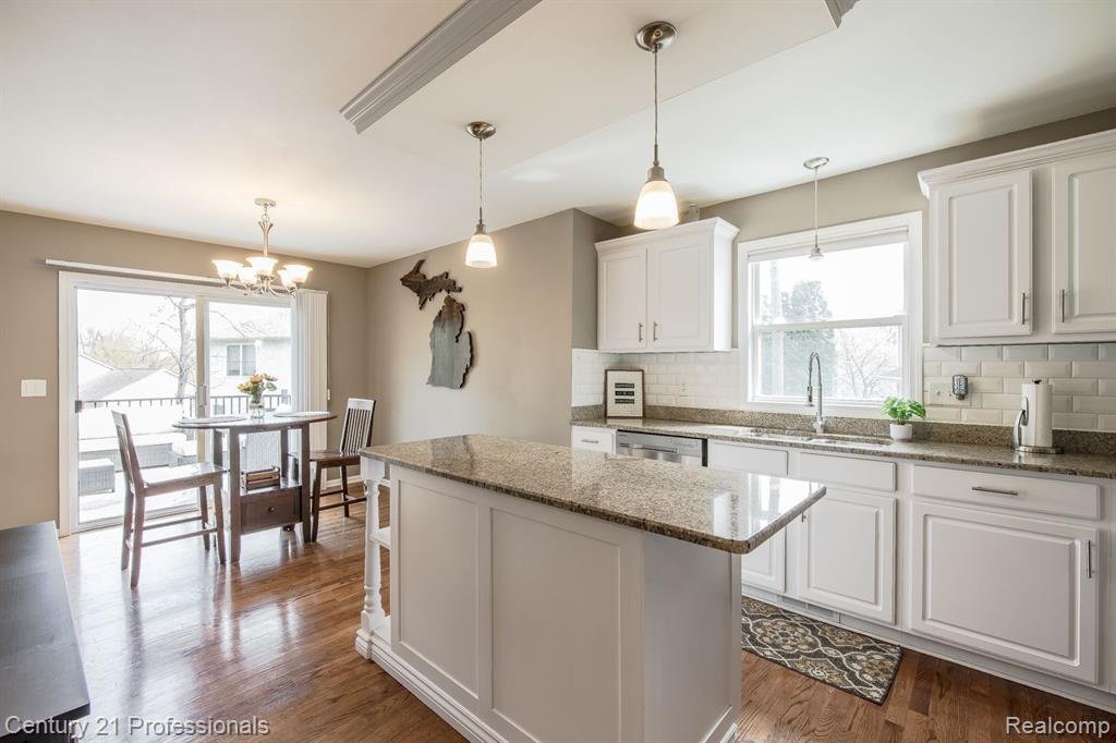 4482 RED OAK Boulevard, Waterford, MI 48329 — Photo 17